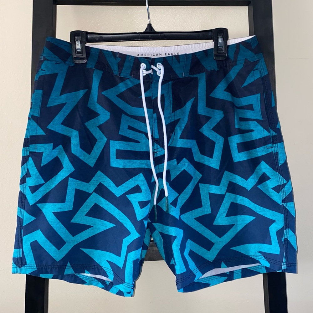 American eagle Swim‎ shorts mens medium blue geometric design swim trunks